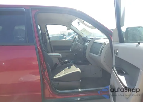 2010 Mazda Tribute I from USA, damaged, VIN 4F2CY0C75AKM03573